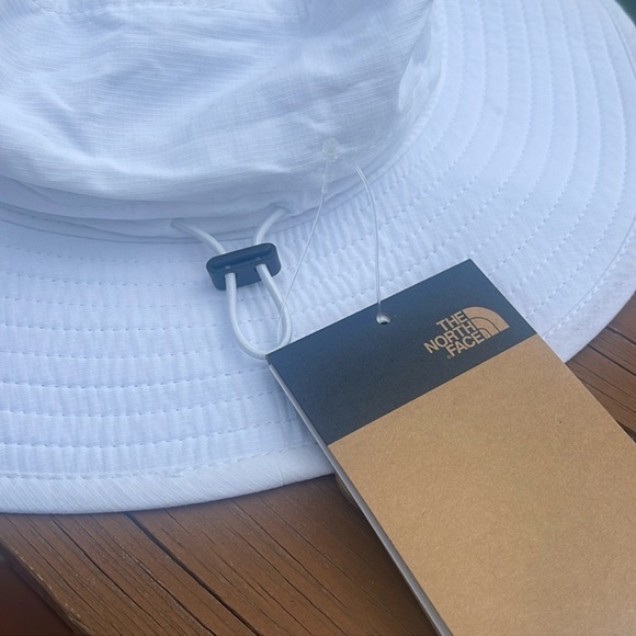 The North Face Horizon Breeze Brimmer Hat White Small / Medium main image 14